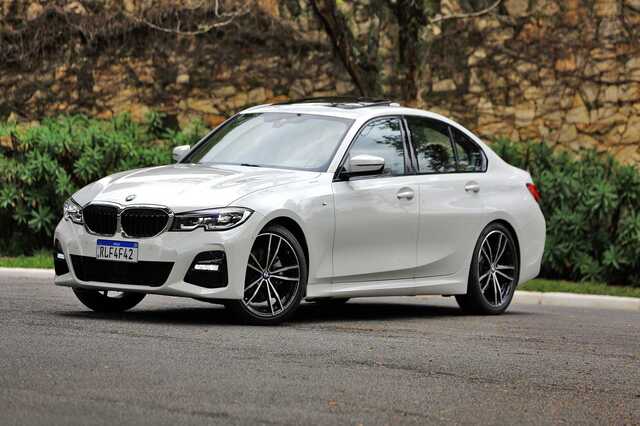 BMW 320i